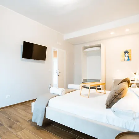 Arre Mida 4* バーリ