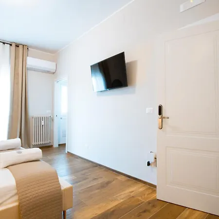 Pensión Arre Mida Bari